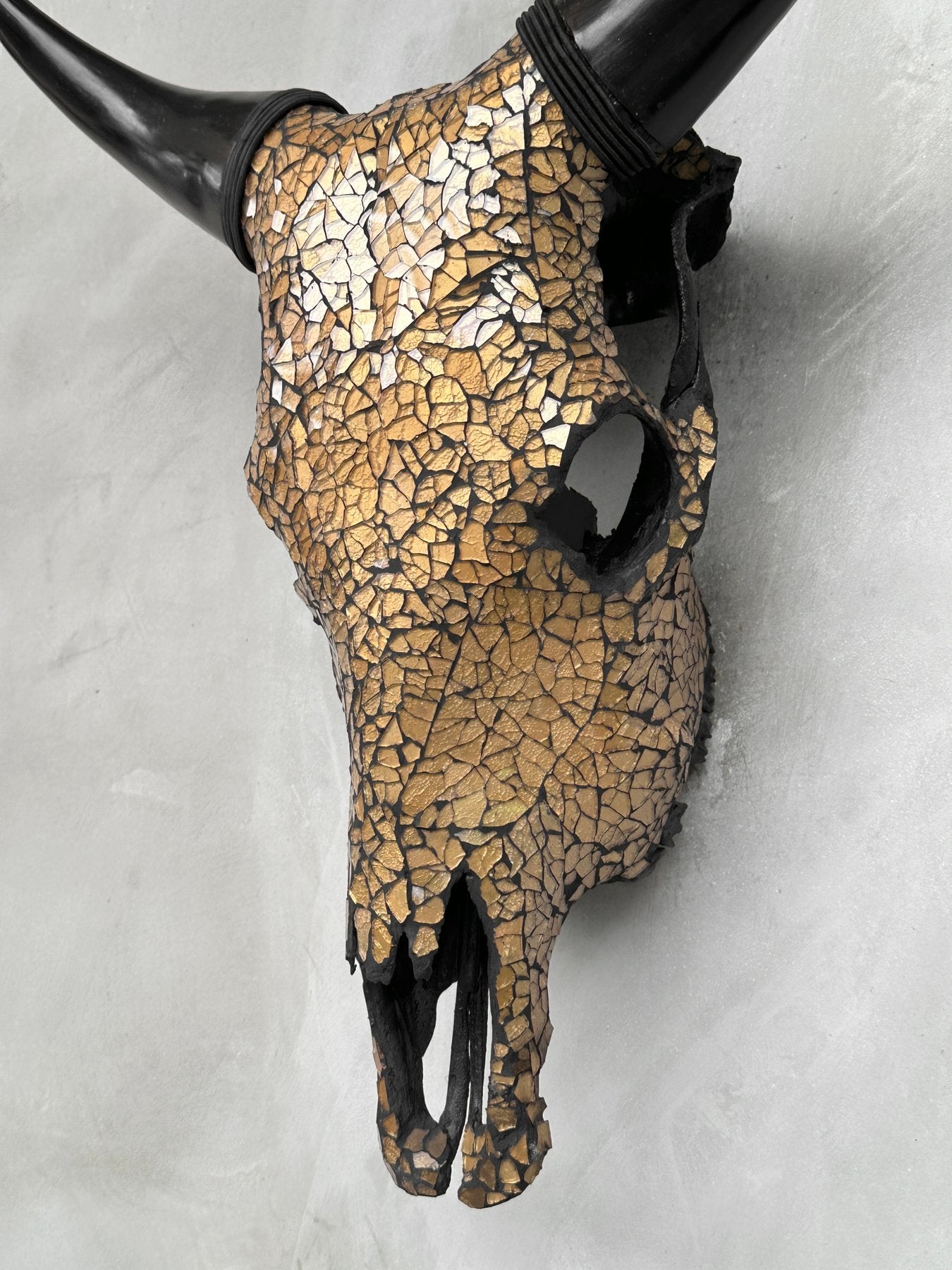 Gold Glass Mosaic Cow Skull – Luxury Wall Art