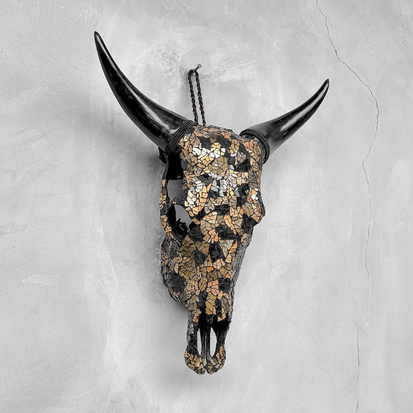 Black & Gold Glass Mosaic Cow Skull – Luxury Wall Art