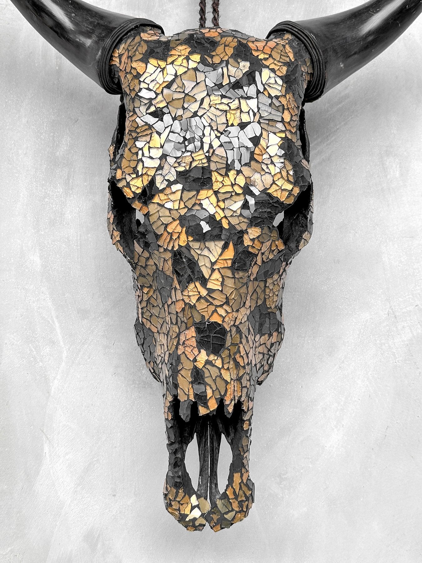 Black & Gold Glass Mosaic Cow Skull – Luxury Wall Art