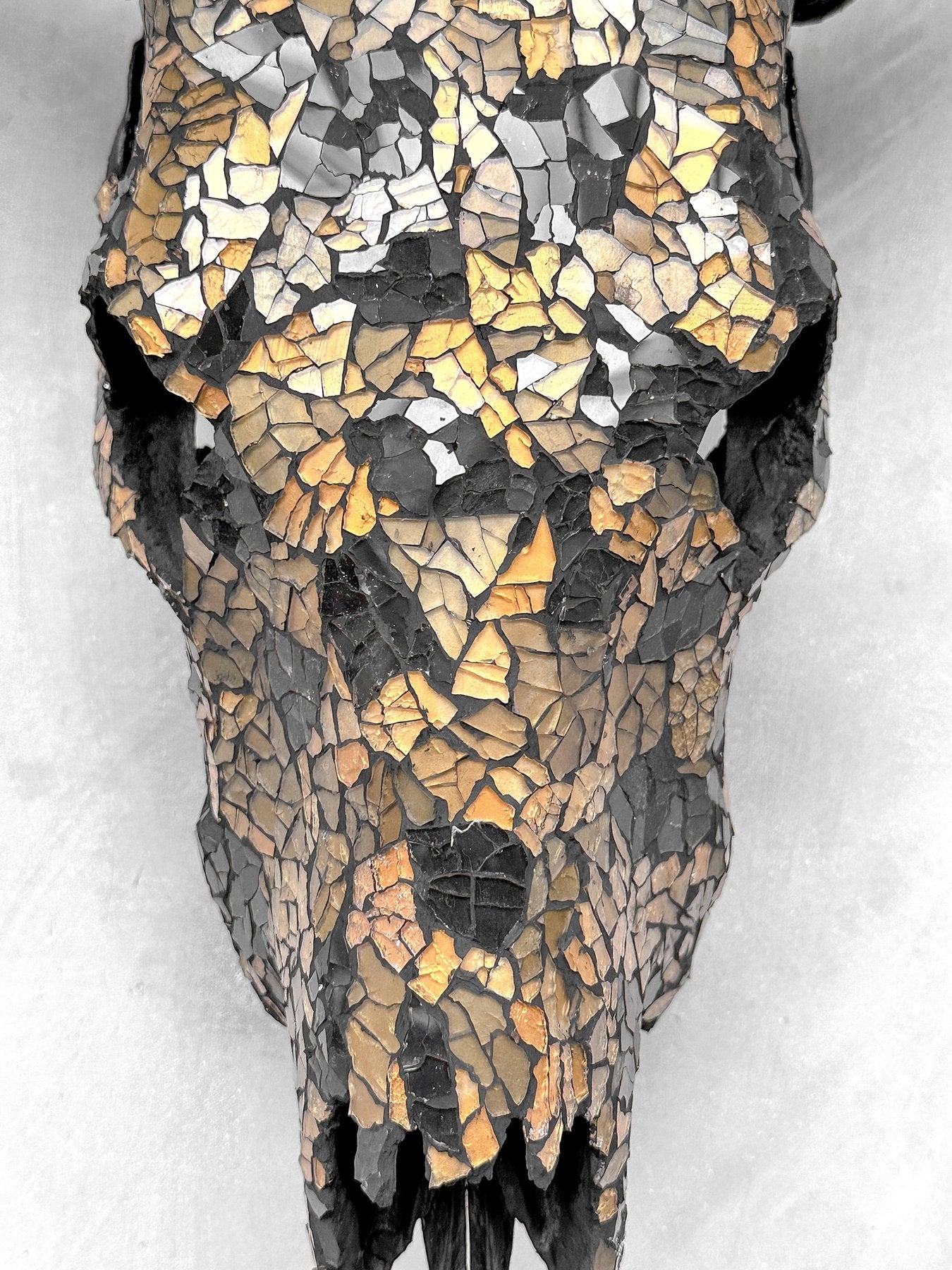 Black & Gold Glass Mosaic Cow Skull – Luxury Wall Art