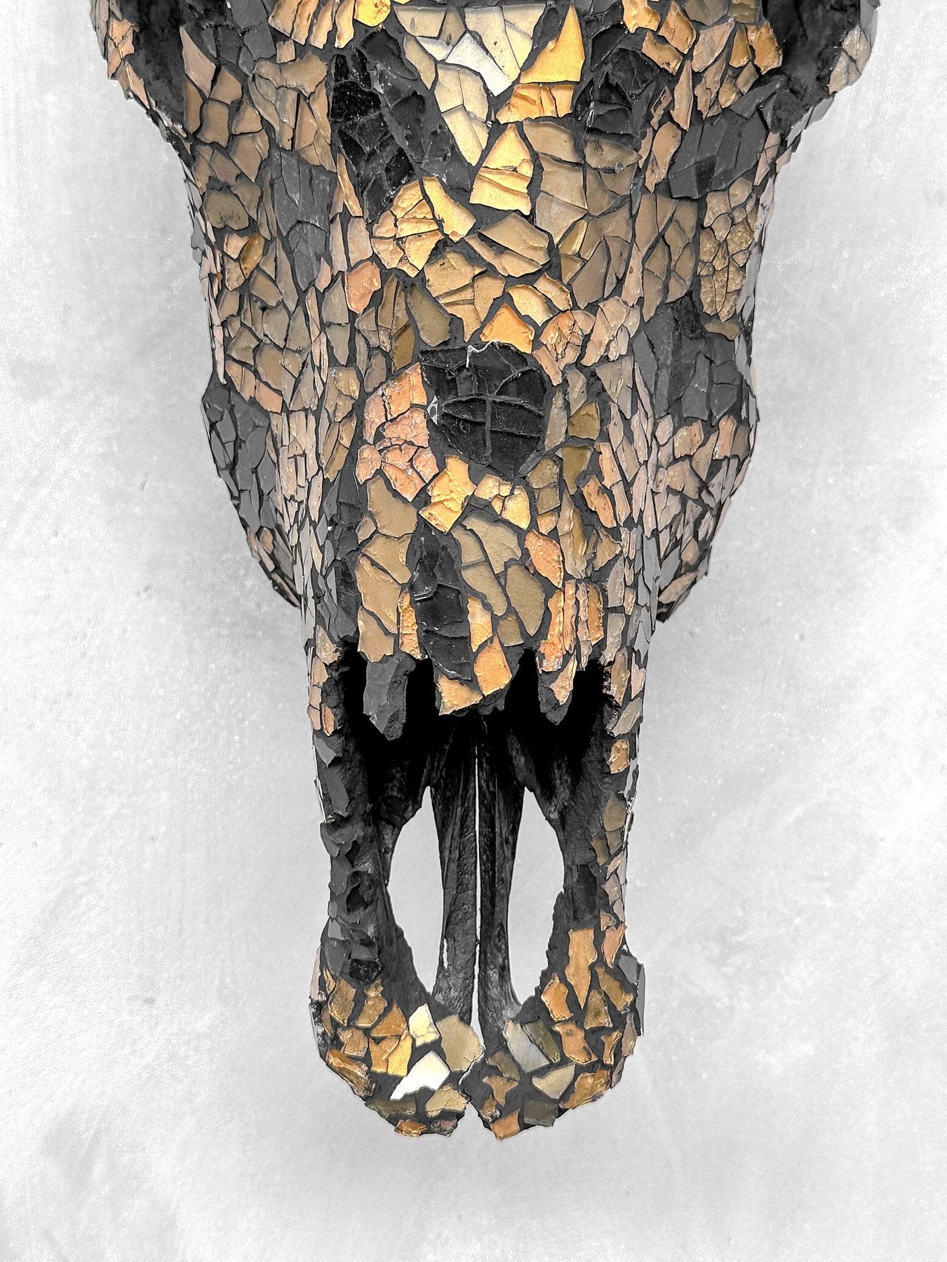 Black & Gold Glass Mosaic Cow Skull – Luxury Wall Art